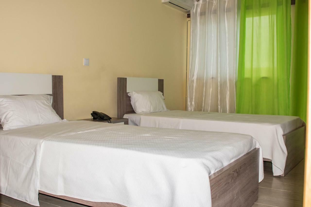 Hotel Vitoria Sao Tome Exterior foto